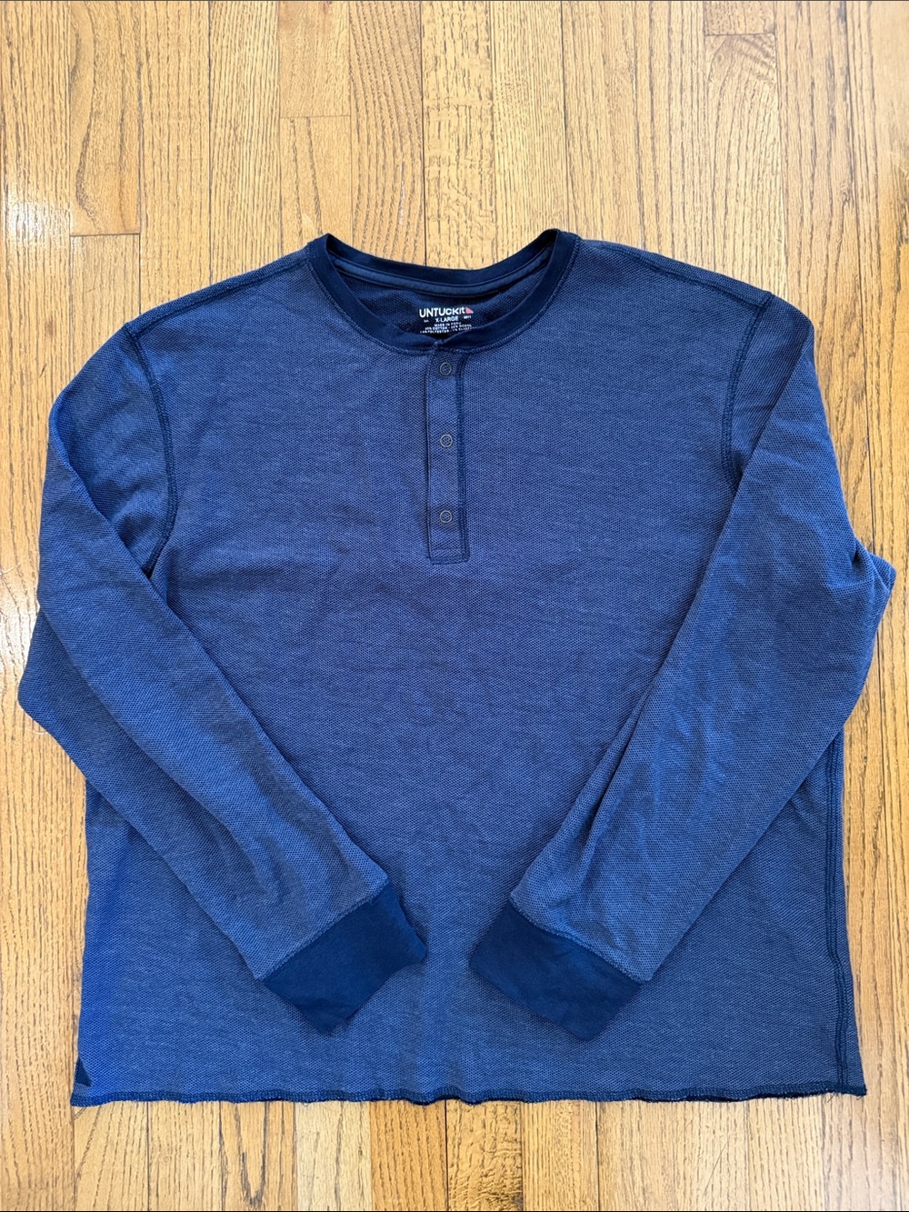 UNTUCKit Navy Blue Long Sleeve Henley Shirt XL EUC Soft Stretch Casual
